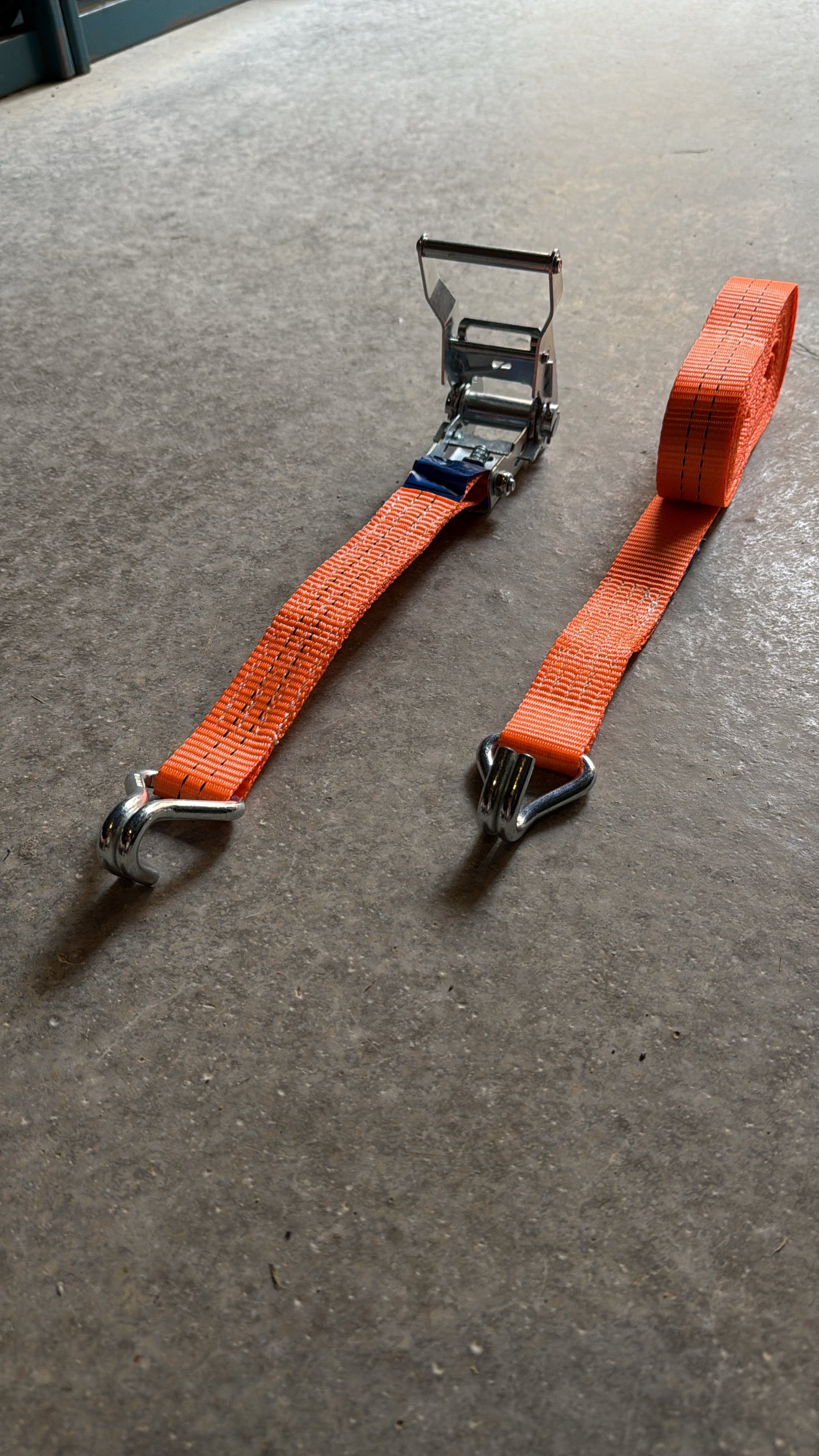 Ratchet straps ⊣ 2 Ton capacity